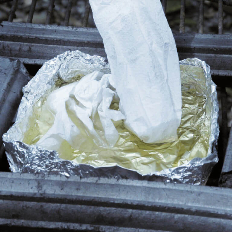 use-oil_step1.jpg#asset:696